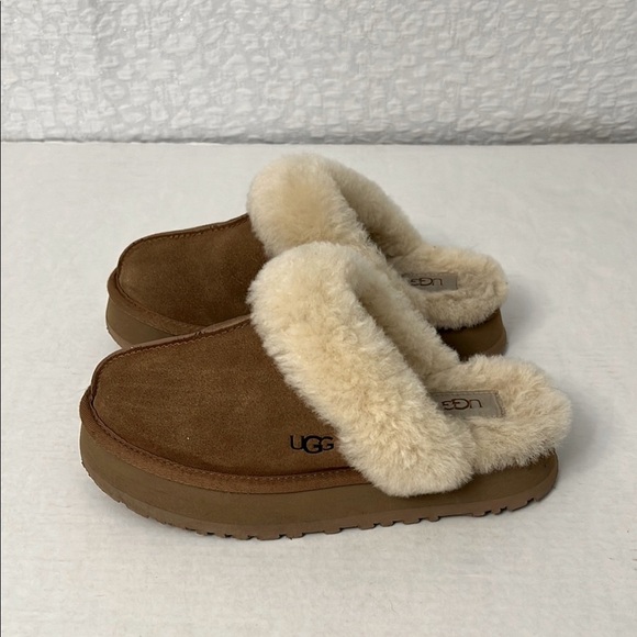 UGG WOMEN’S DISQUETTE SLIPPER CHESTNUT 7 - Picture 1 of 17